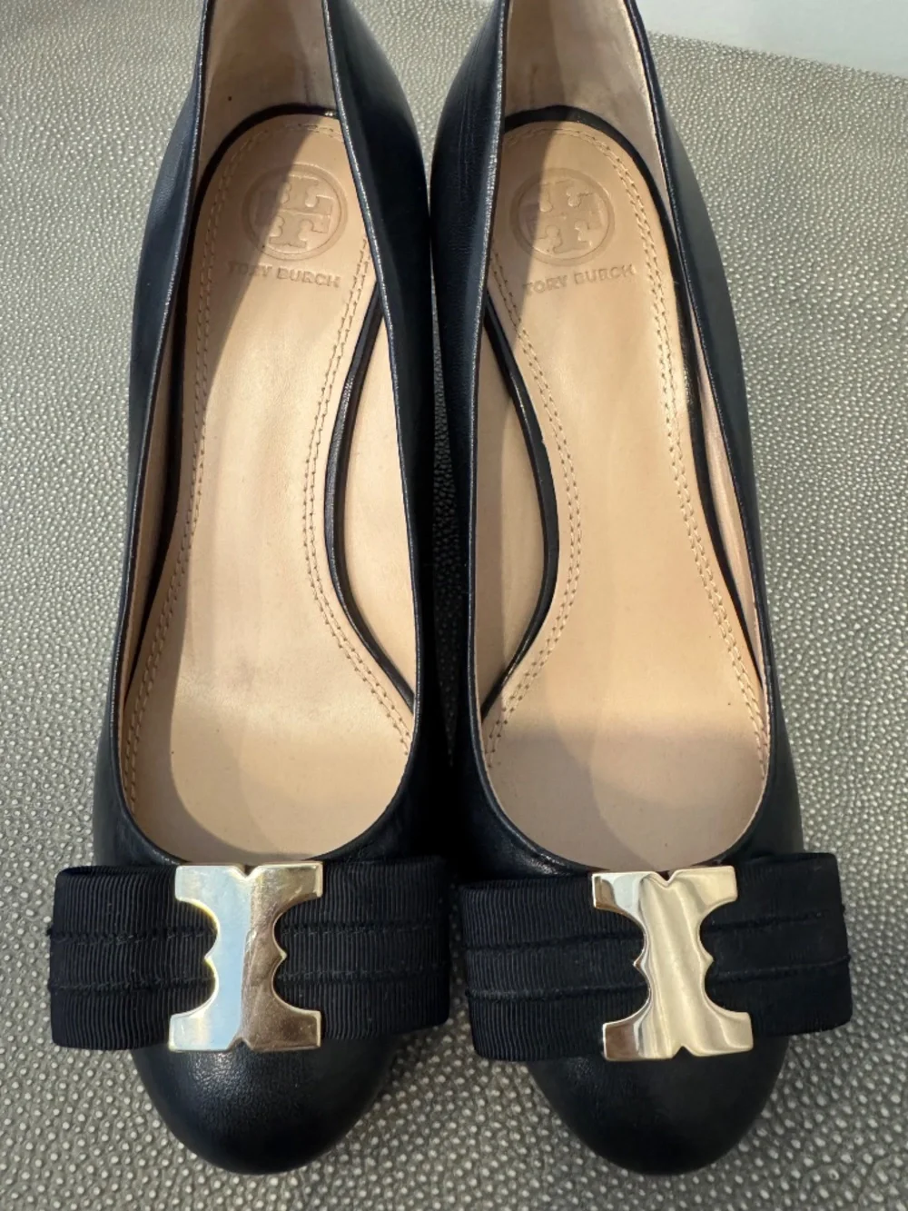 Tory Burch Gemini Black Leather Grosgrain Bow Wedge Heels Size 7M